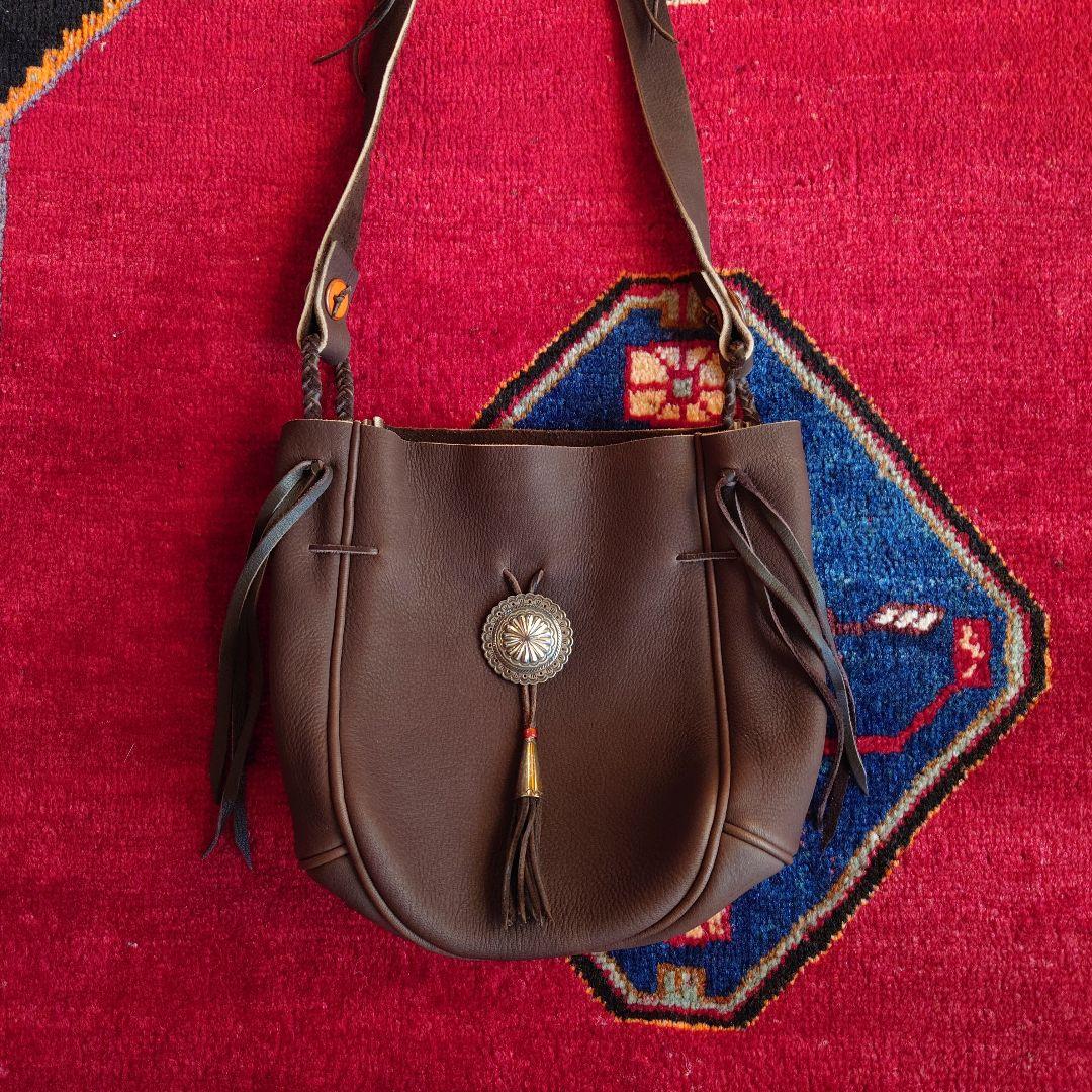 新品 未使用品 鹿革 巾着 ショルダー バッグ (チョコ色)