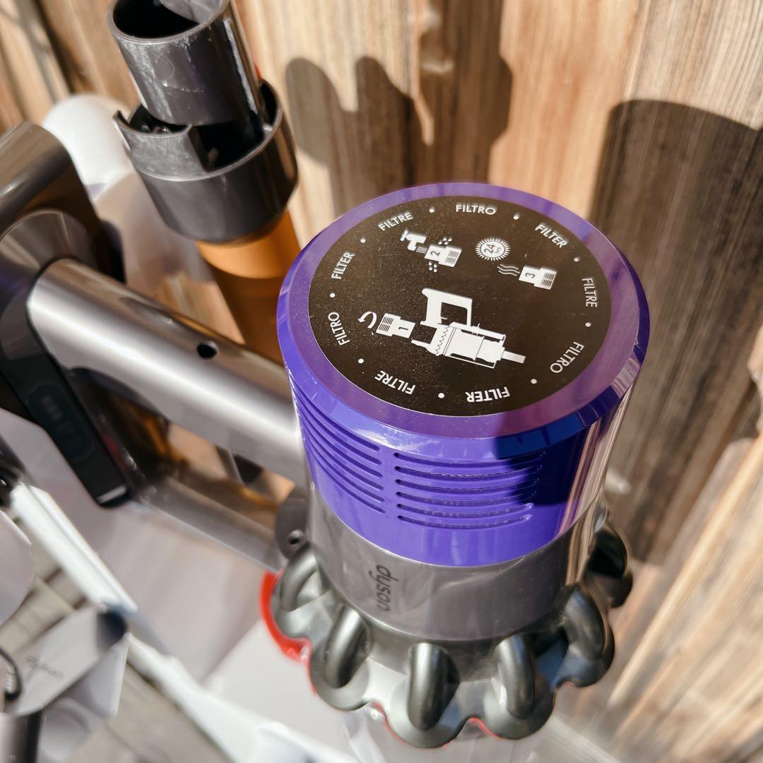 【訳あり】ダイソンSV12 コードレスクリーナー スタンド付き