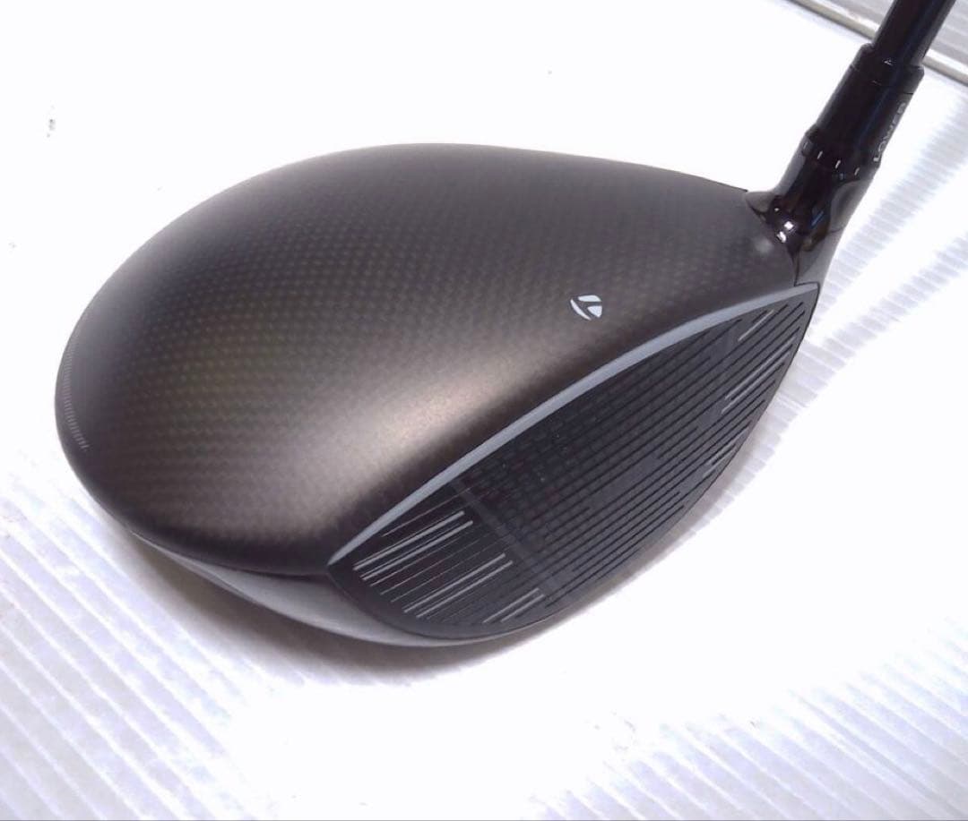 Qi4D 9.0 ドライバー REAXシャフト MR50S