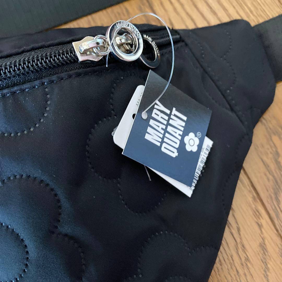 s*m様 未使用MARY QUANT ボディバッグ ブラック　キルティング素材