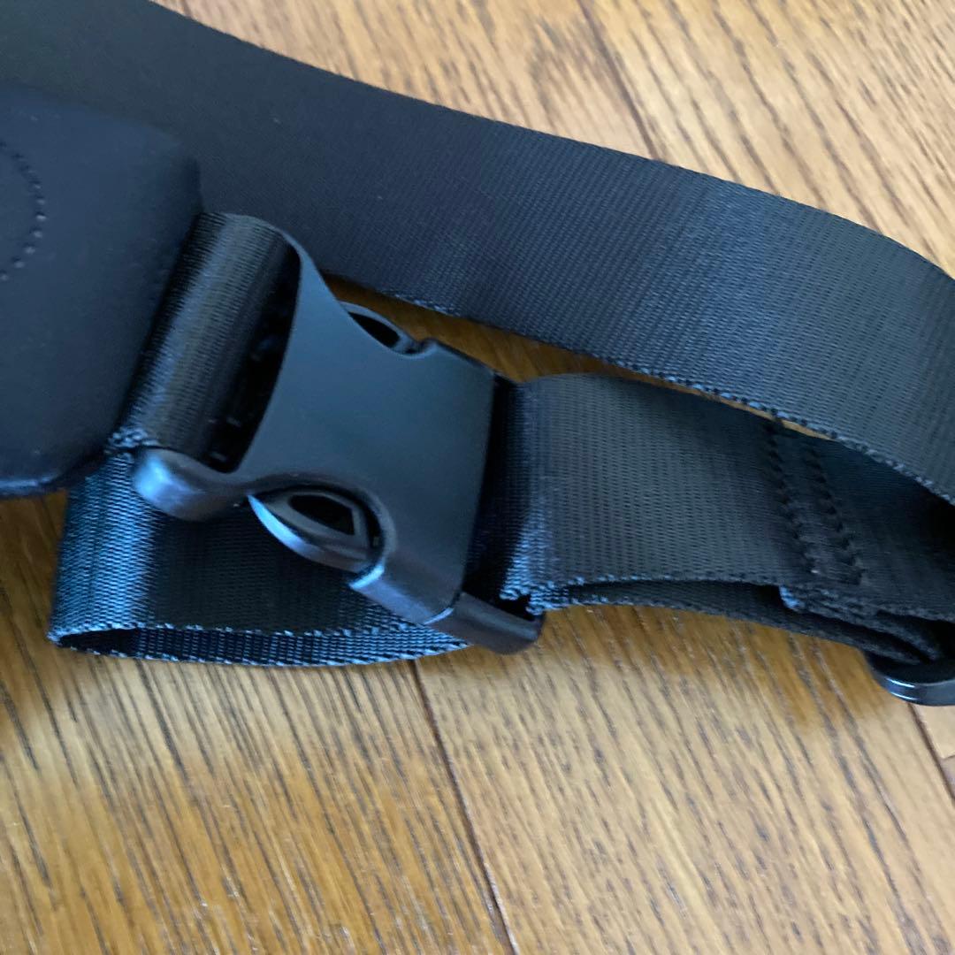 s*m様 未使用MARY QUANT ボディバッグ ブラック　キルティング素材