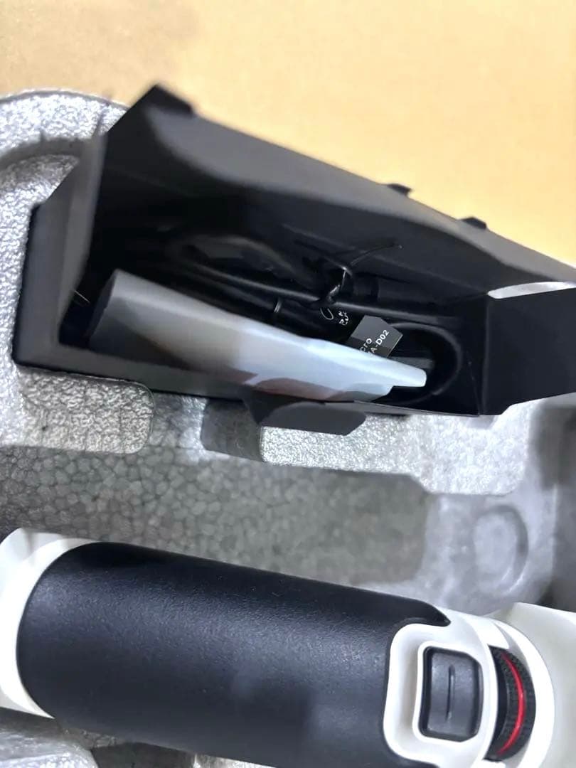 s*o様 ジンバル ZHIYUN CRANE M3 3軸ジンバル ホワイト