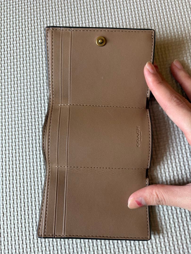 Coach 三つ折り財布　エッセンシャル ミニ トライフォールド ウォレット