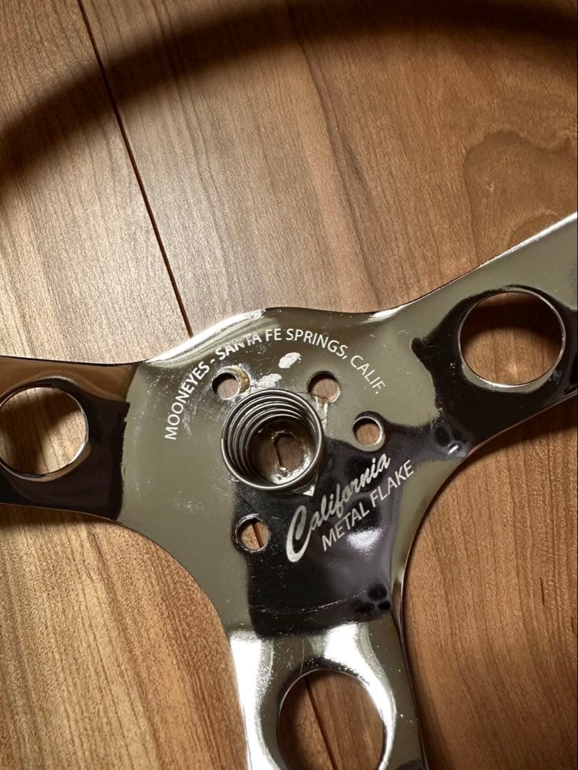 ムーンアイズ　メタルフレーク　レッド　ステアリング ユニバーサルボスキット