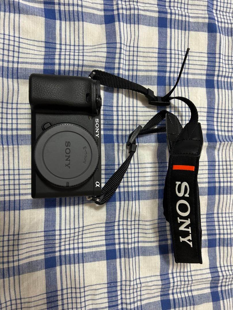 【大特価】【極美品】α6400 ボディ シャッター3208回 元箱付 動作良好