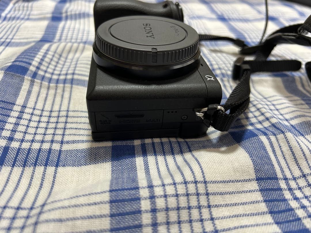 【大特価】【極美品】α6400 ボディ シャッター3208回 元箱付 動作良好