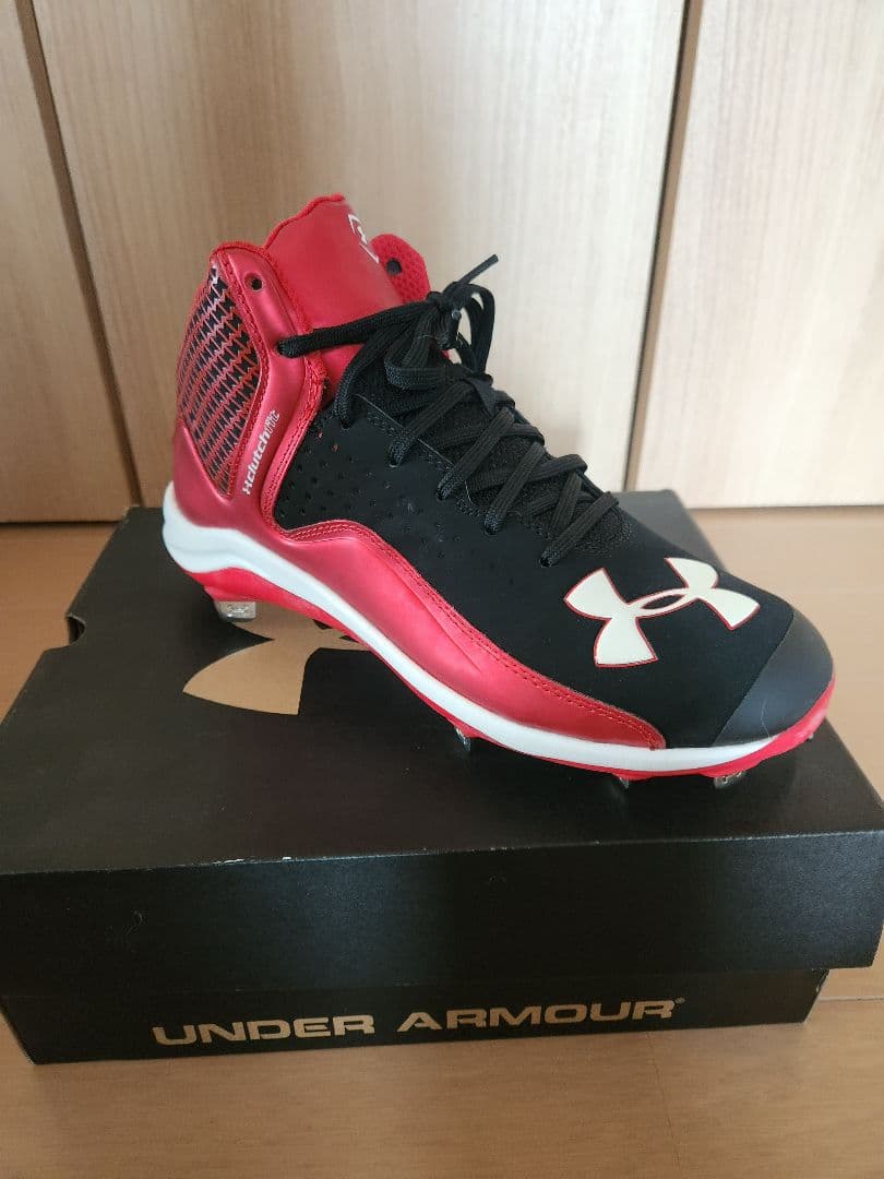 アンダーアーマー　スパイク　黒/赤　YARD MID ST　野球