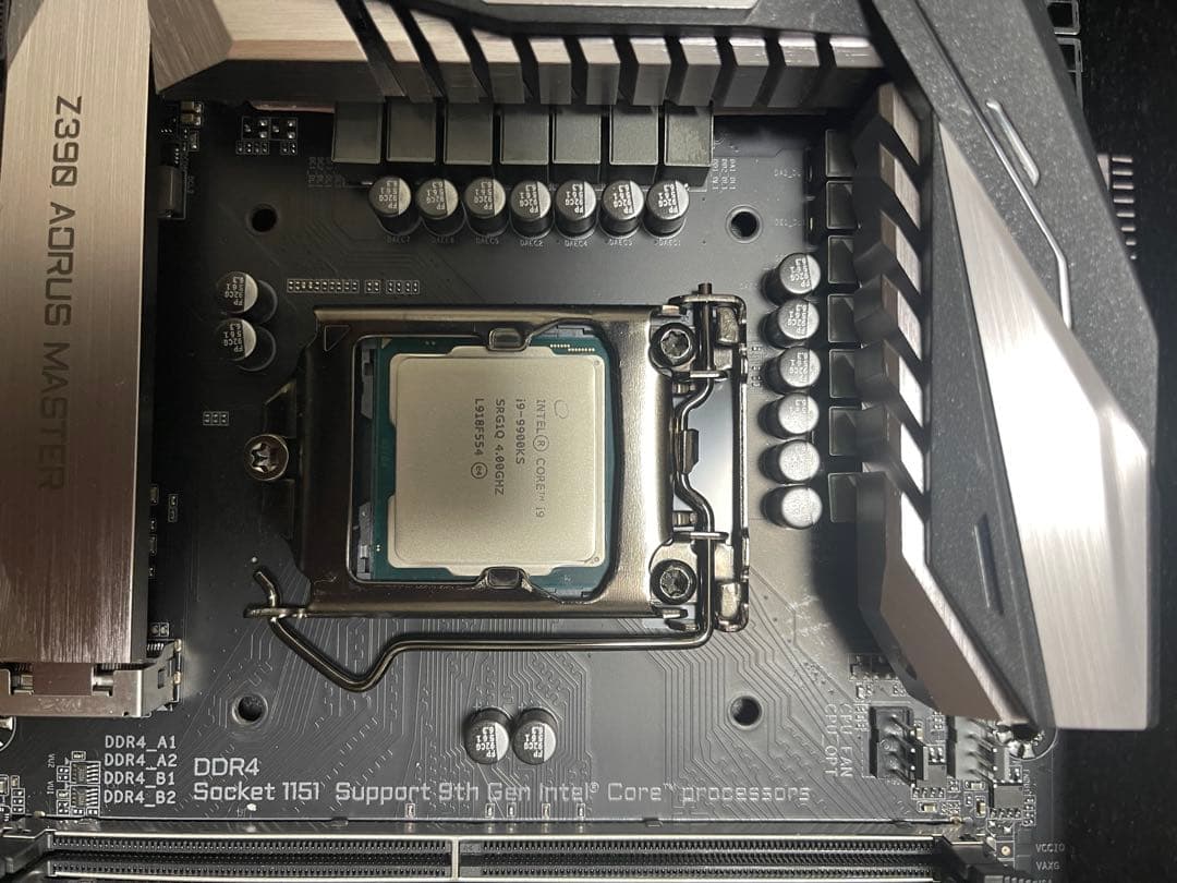 完動GIGABYTE Z390 AORUS MASTER+i 9-9900KS