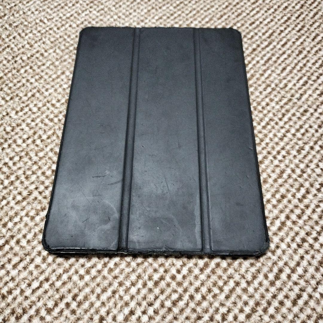 Apple iPad 9.7インチ シルバー 本体 タッチペン、本体ケース付き