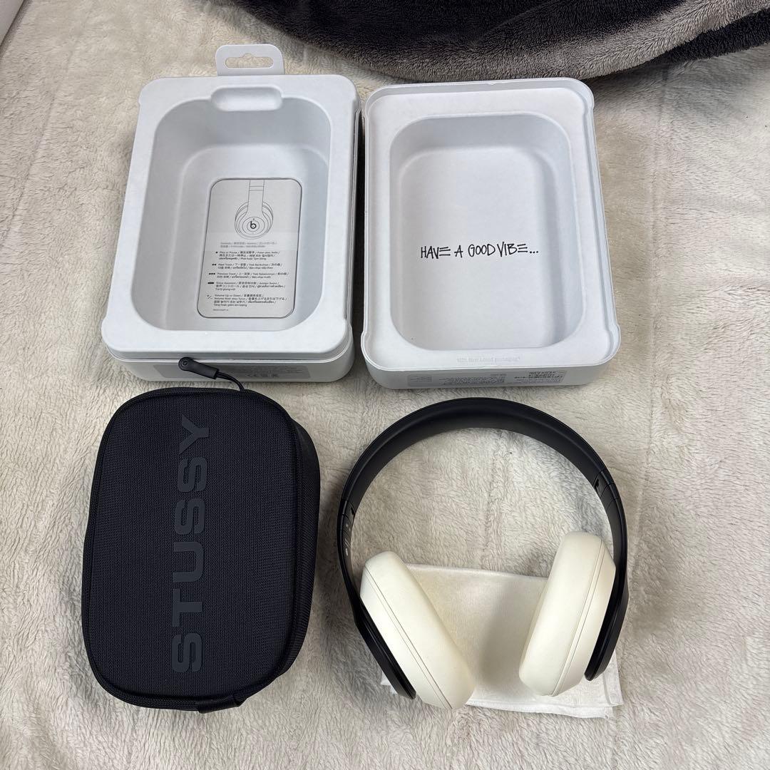 STUSSY beats ワイヤレスヘッドフォン ホワイト