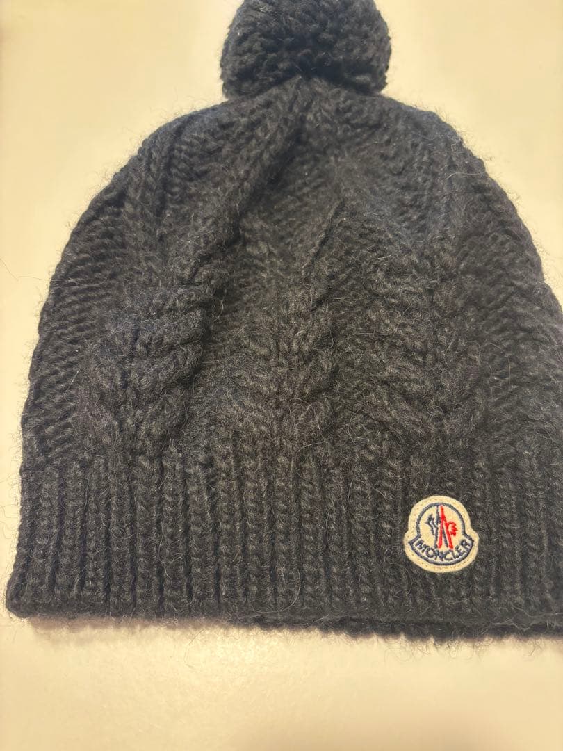 ★モンクレール ケーブル編みニット帽 ブラック 正規品