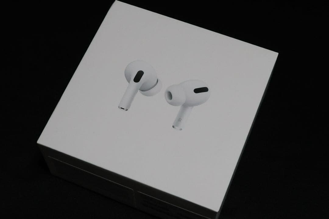 AirPods Pro MLWK3J/A 新品イヤーチップ付き