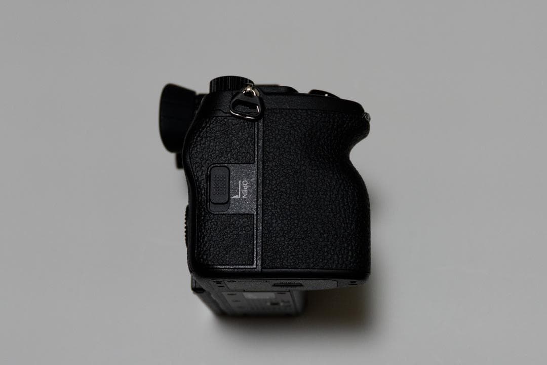 SONY ILCE-7M5　1日だけ使用 、長期保証加入