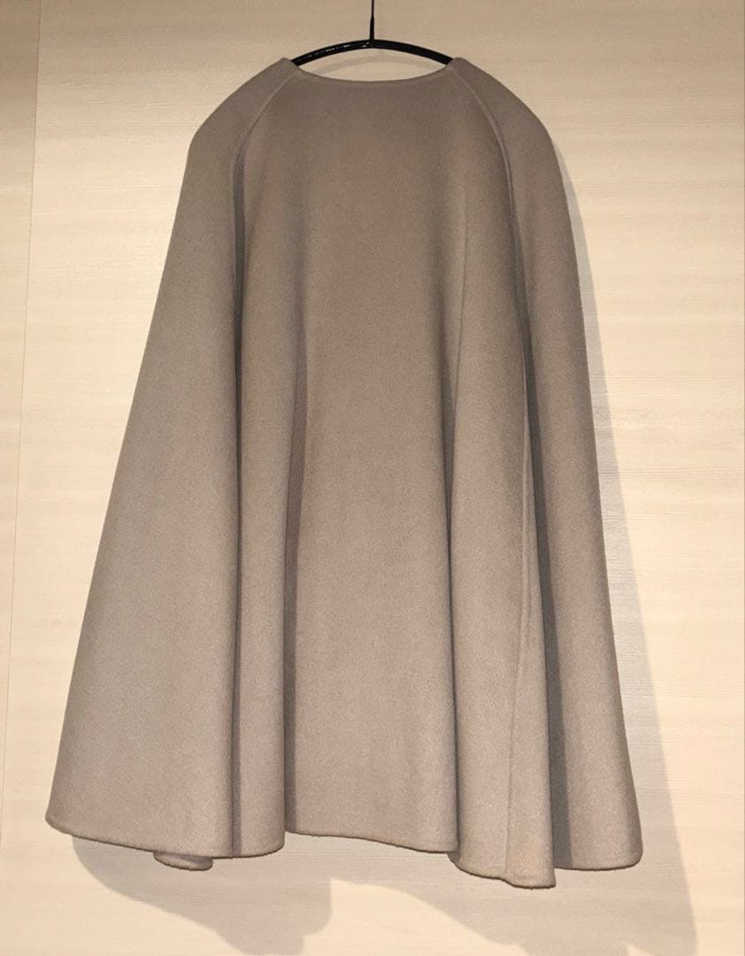 LE PHIL ルフィル ライトリバーケープコート ベージュ