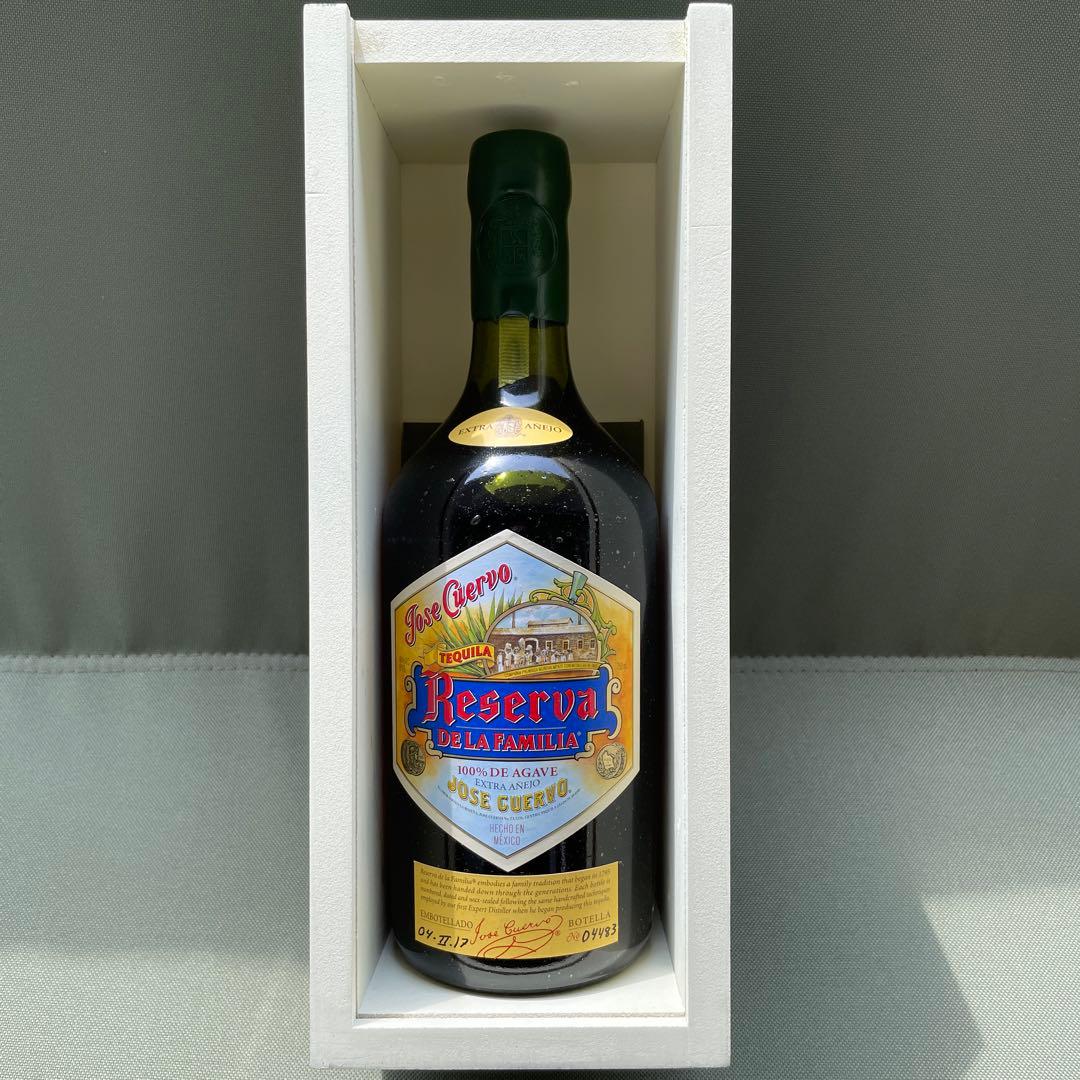 その他 Jose Cuervo Reserva de la Familia