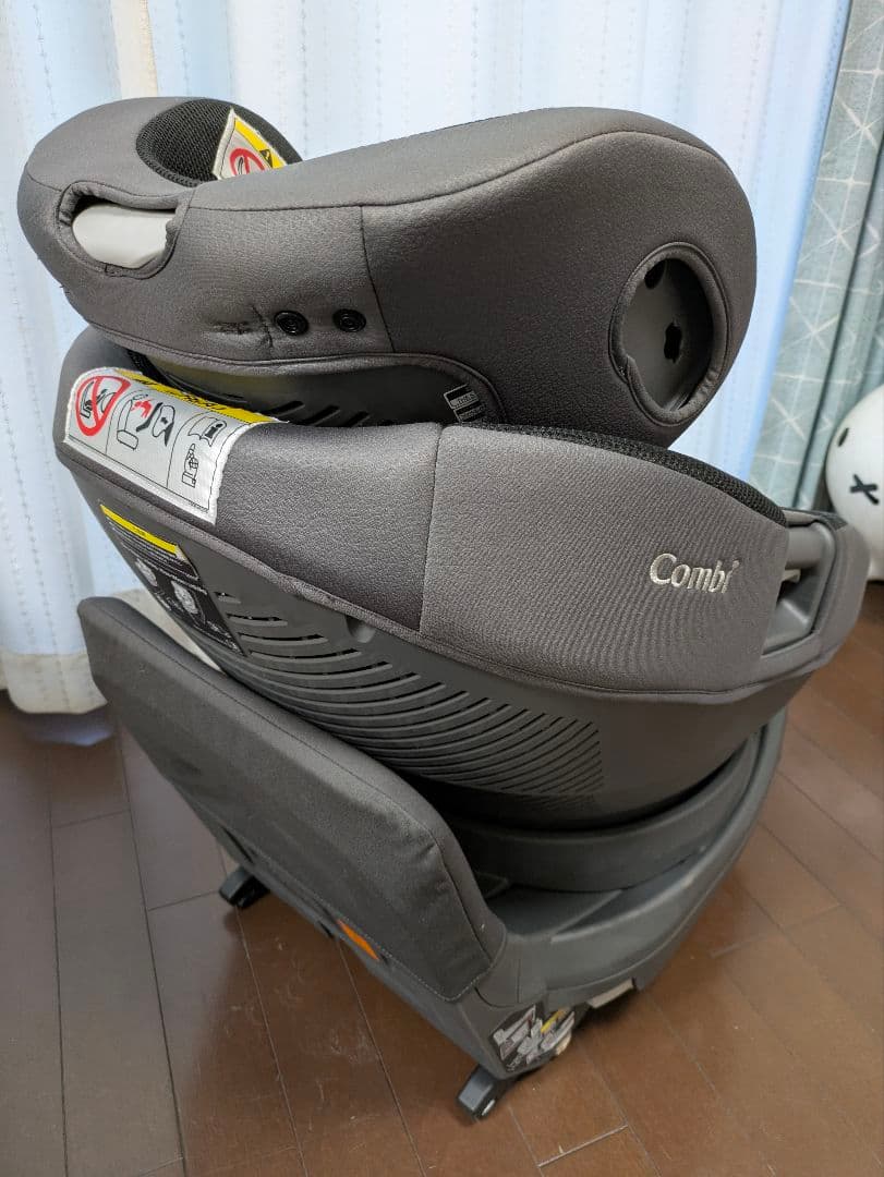 Combi チャイルドシート THE Sシリーズ グレー
