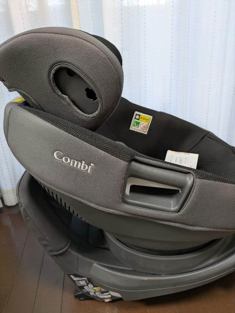 Combi チャイルドシート THE Sシリーズ グレー