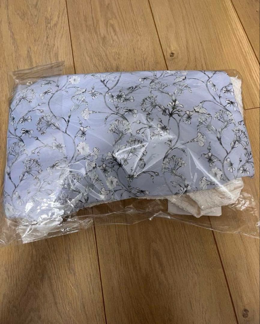 軽い着け心地でしっかり盛れる【楽盛り水着】　ショルダーフリル　9M