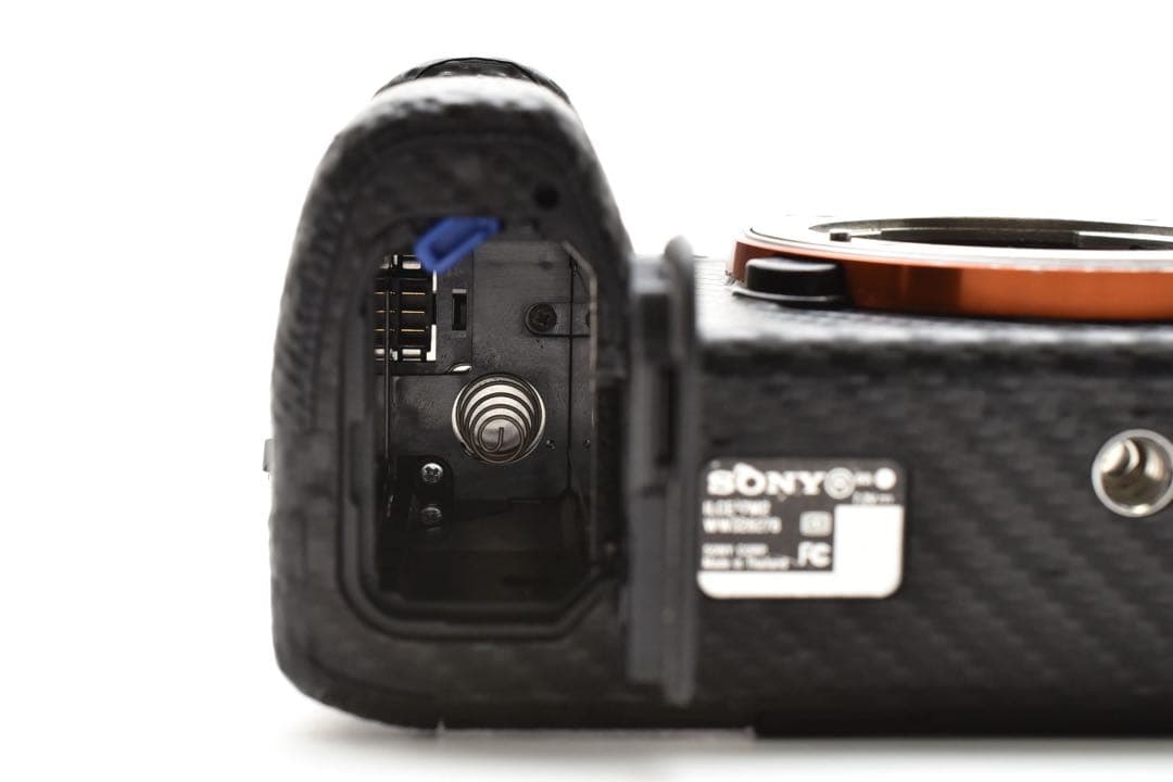 【美品】ソニー SONY α7 ILCE-7M2 ボディ フルサイズ