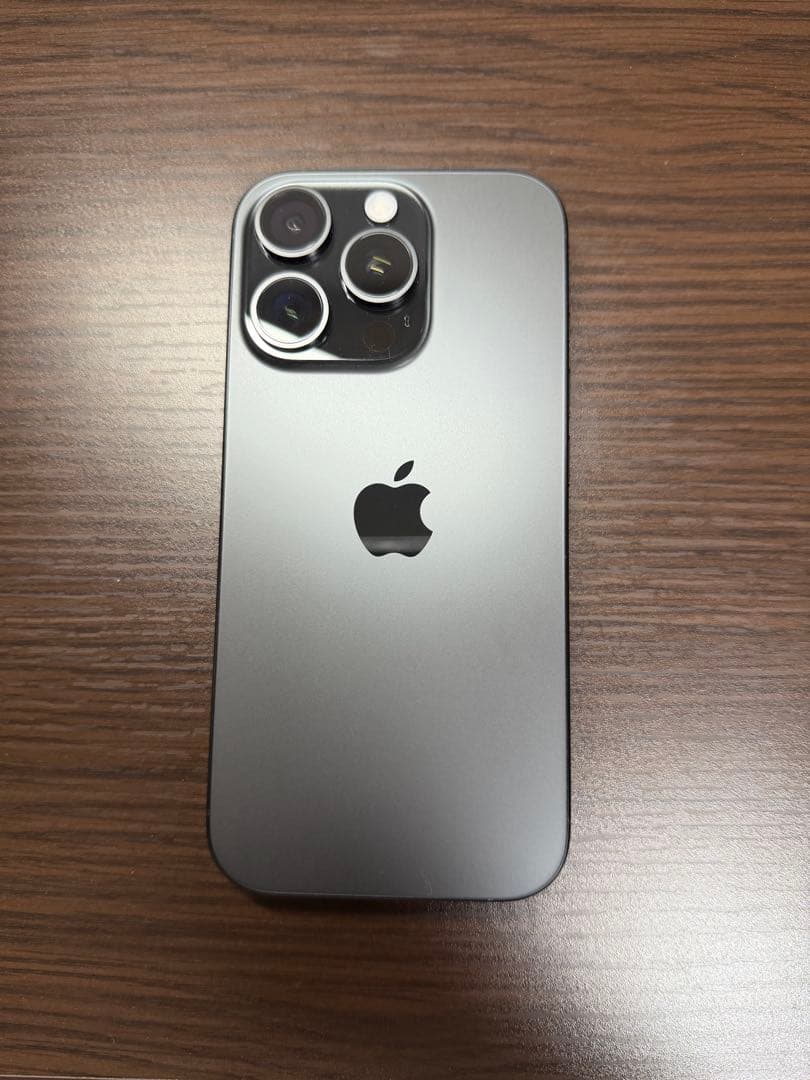 Apple iPhone 16 Pro 128GB ブラックチタニウム