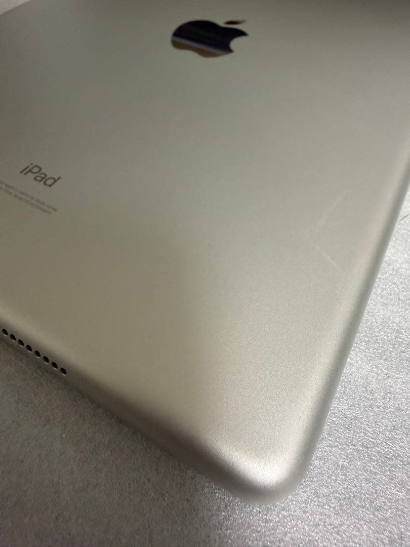 iPad 第7世代 32GB バッテリー最大容量100%