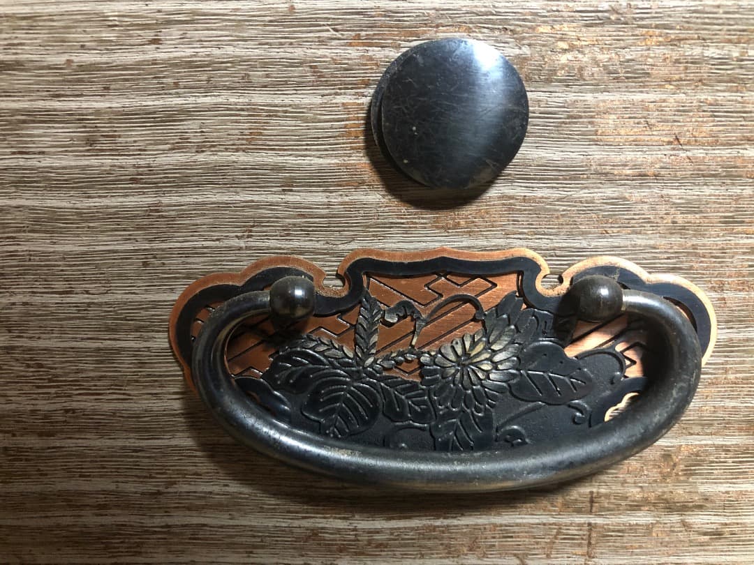 中古　桐箪笥　鍵付き