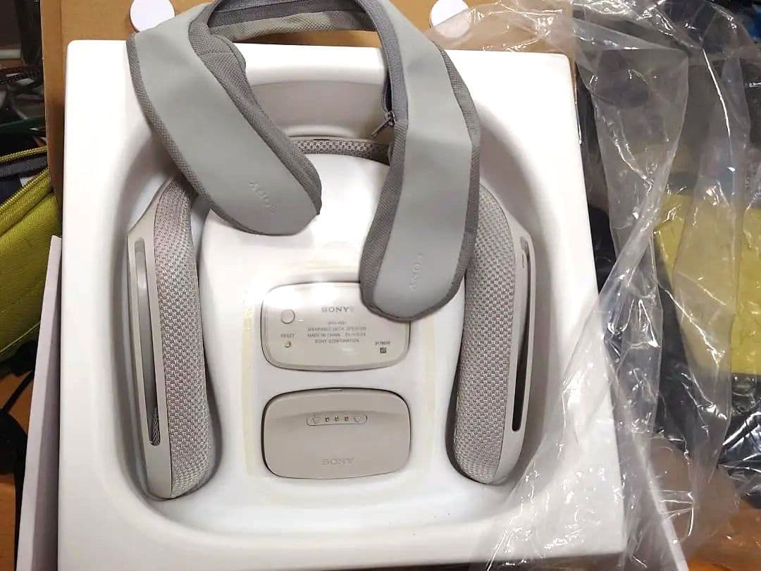 Sony ネックスピーカー グレー SRS-WS1 　別売カバー付