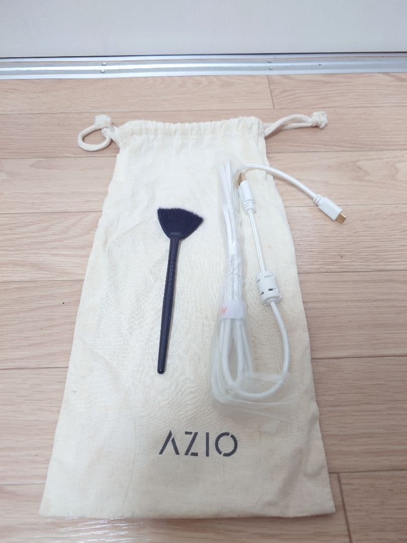 【箱あり】AZIO タイプライターキーボード ホワイト