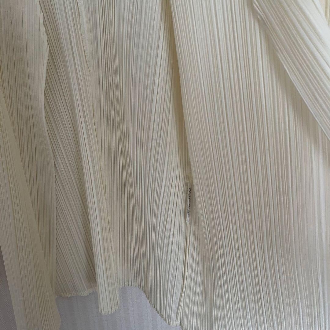 PLEATSPLEASE イッセイミヤケ カーディガン　アイボリーホワイト
