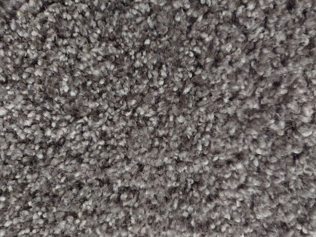 アクセントラグ 商品名 イルミエ 140×200 送料込み