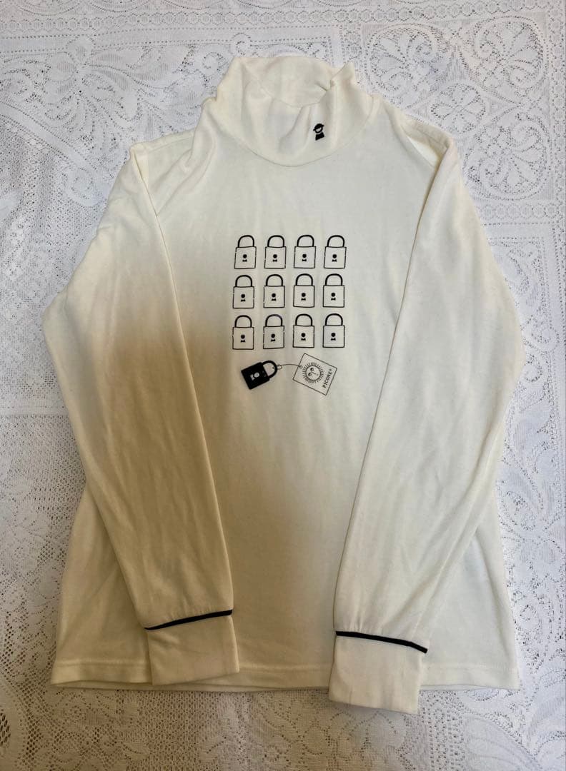 最終価格　ピッコーネクラブ　ニット、ハイネックプルオーバー