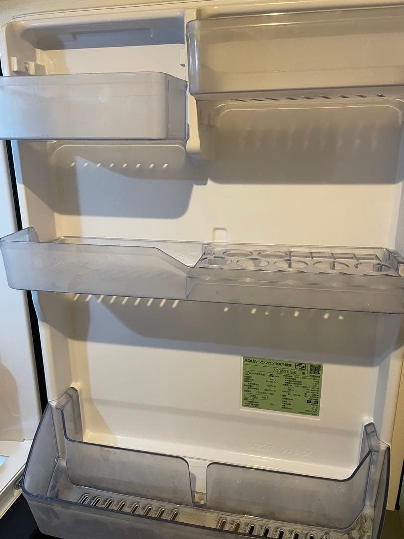 極美品　人気モデル　Aqours アクア　冷蔵庫　右開き　2024年式
