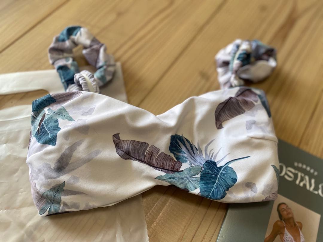 専用になりました❤︎ALEXIA STAM リーフ柄 ベアトップ❤︎水着