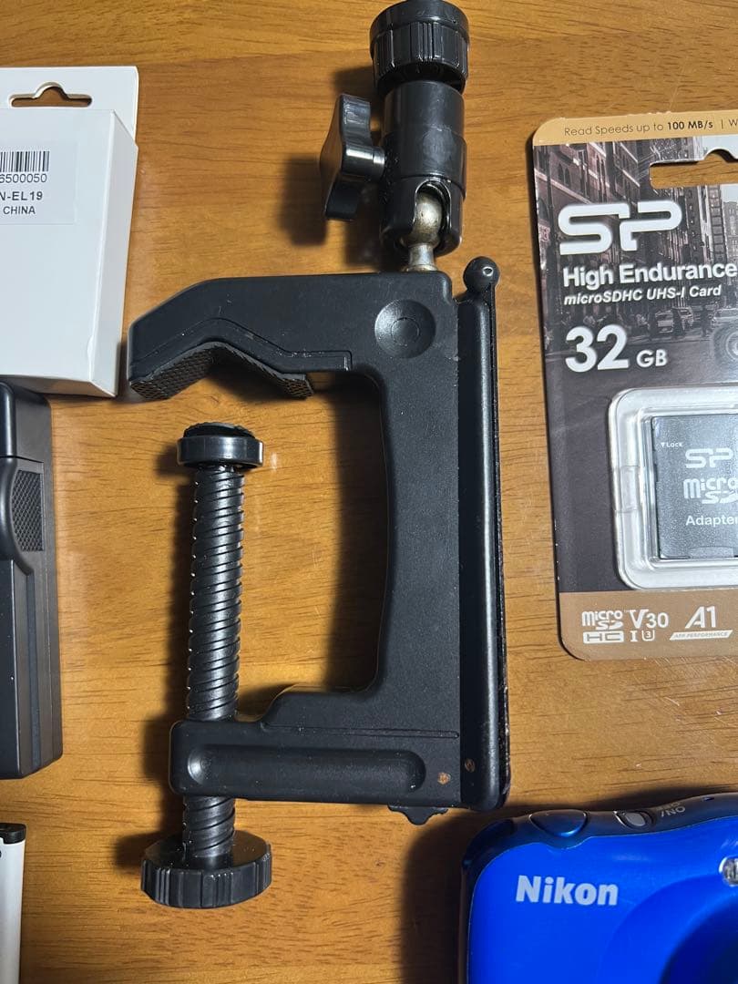 Nikon COOLPIX 防水デジタルカメラ 32GB付属