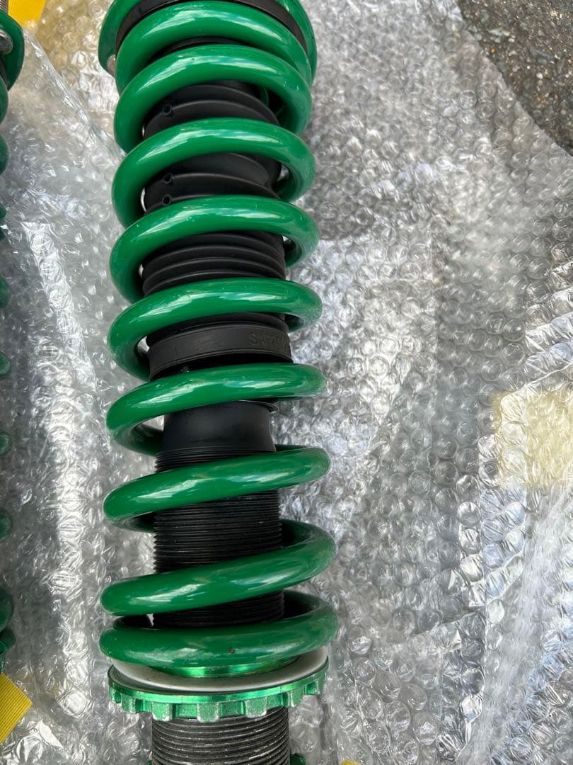 定価21万3000円　21クラウン　車高調　TEIN RX1 LEXUSにも適合