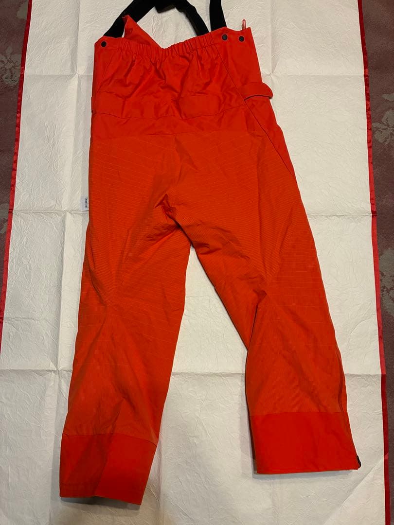 新品デサントDESCENTEスキーウェアデモチーム　サイズＯ メイトモデル非売品