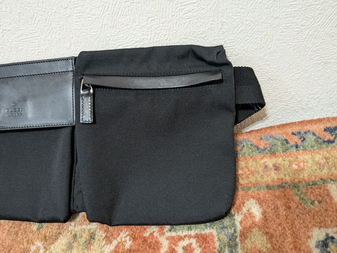 GUCCI グッチ　ボディバッグ　ウエストポーチ　ナイロン　美品　付属品なしGG