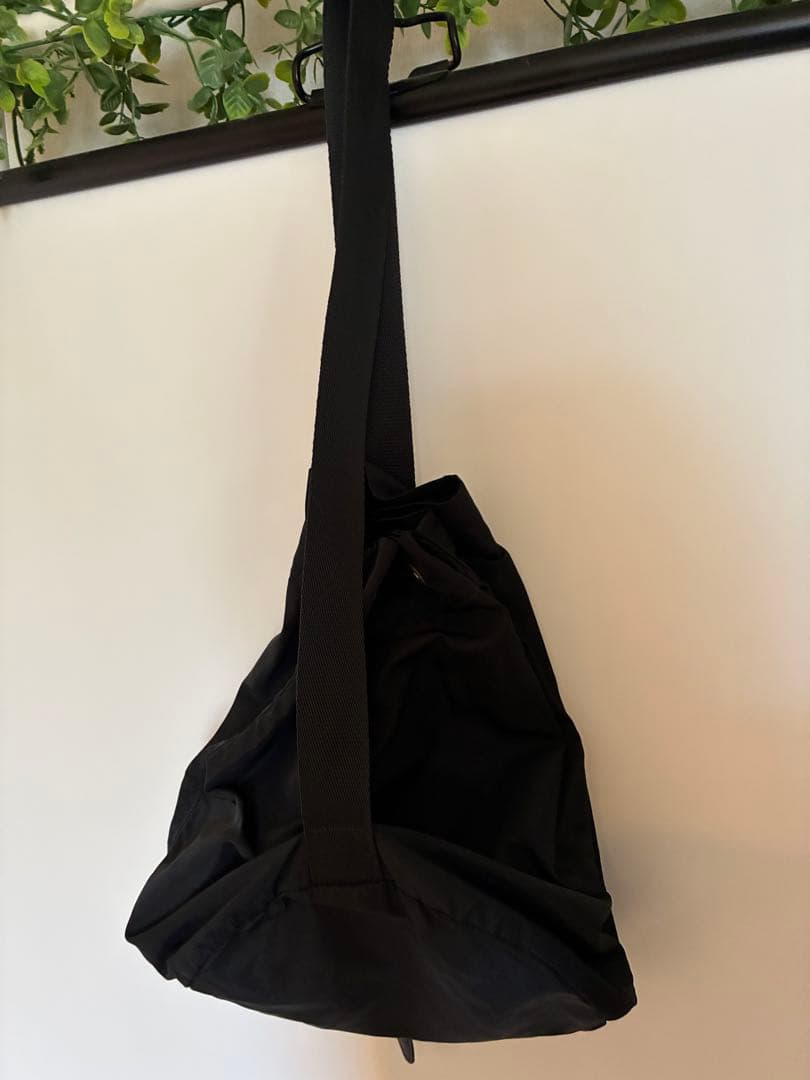 美品 PRADA プラダ ショルダーバッグ テスートナイロン 黒 三角ロゴ