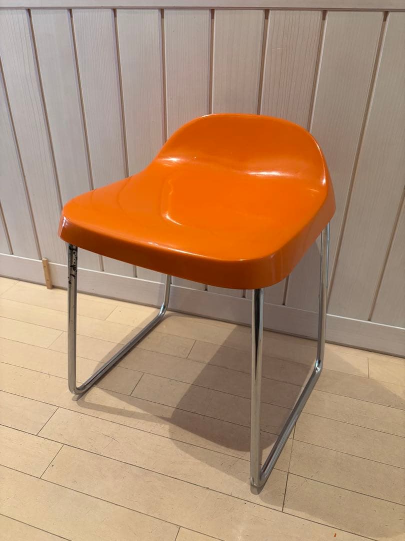 レトロポップチェア