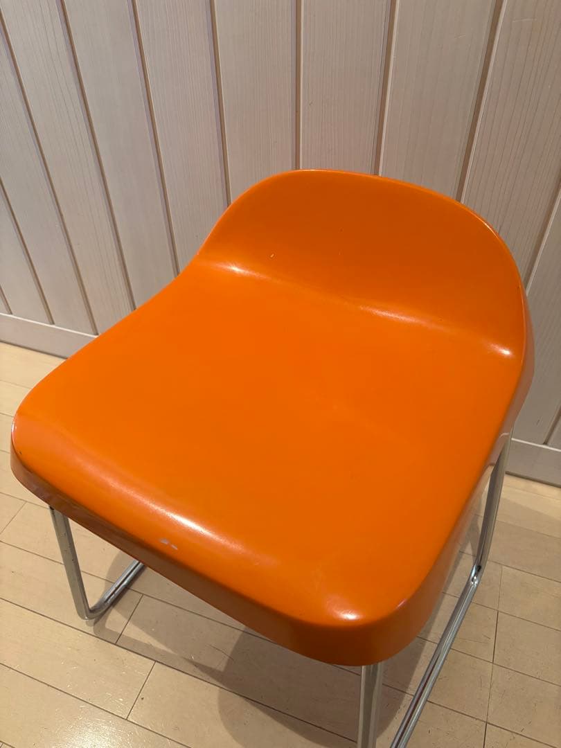 レトロポップチェア