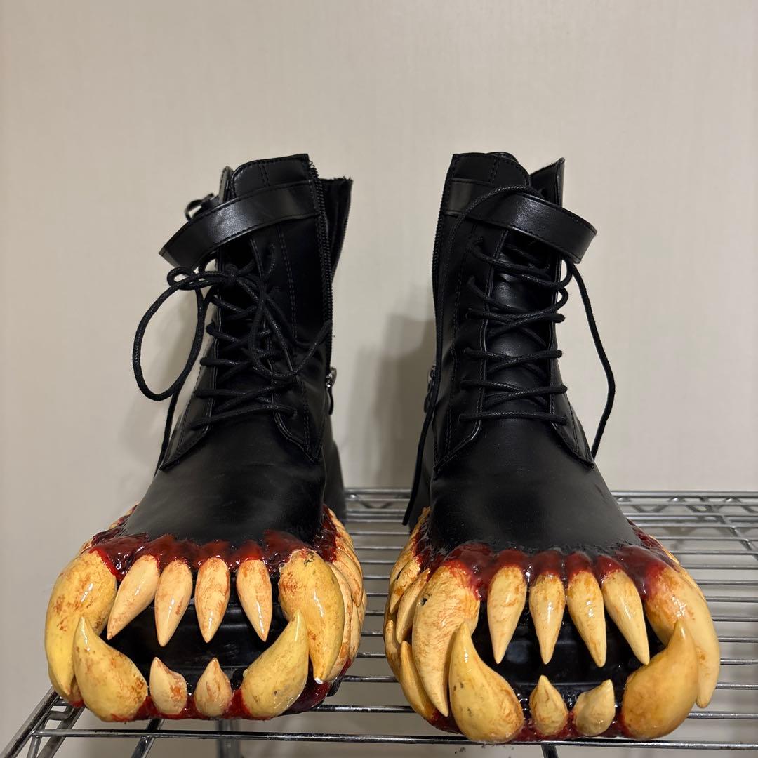 ヴェノムブーツ　venomboots