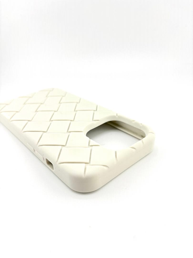 Bottega Veneta イントレチャート ホワイト iPhoneケース