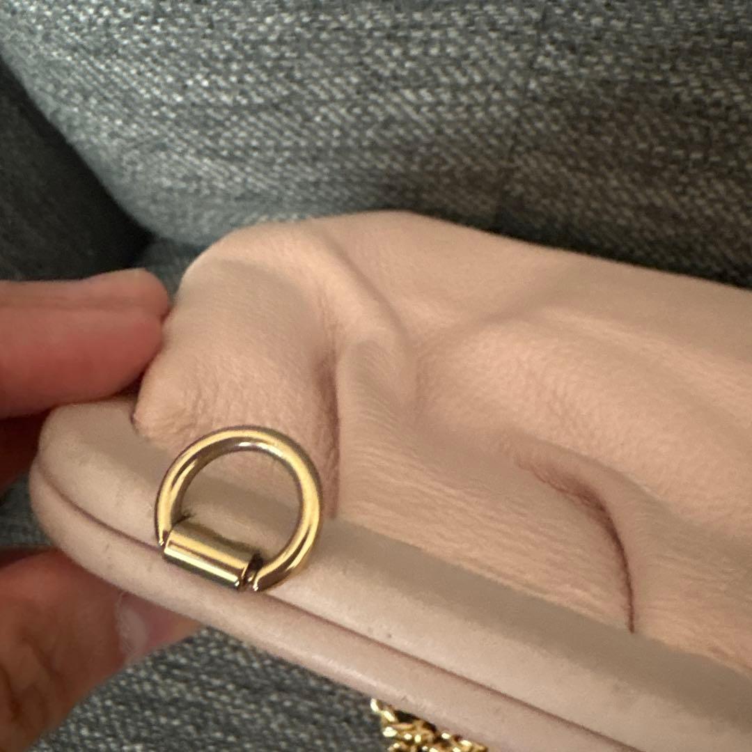 COACH ピンク クラッチバッグ ゴールドチェーン