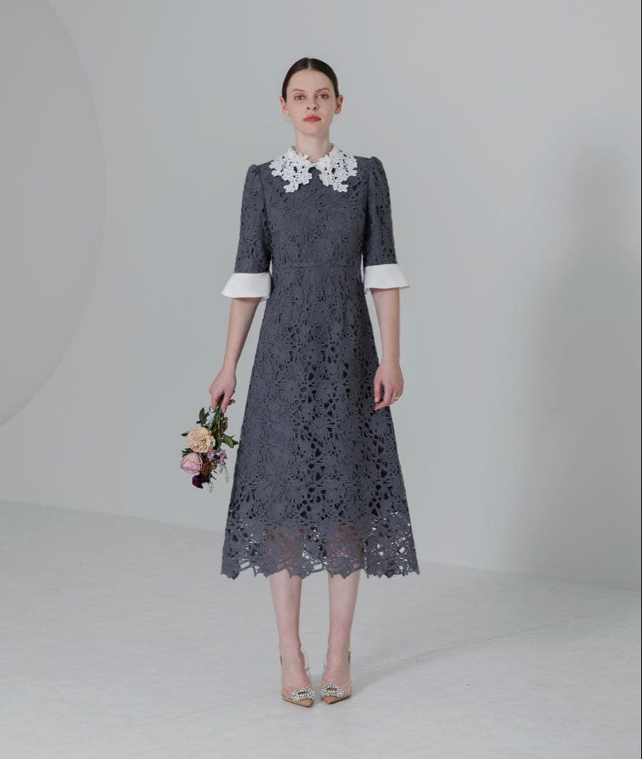 【美品】【LEJA】花柄レース刺繍Aラインフレアドレスワンピース