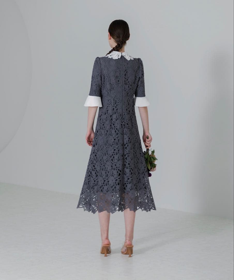 【美品】【LEJA】花柄レース刺繍Aラインフレアドレスワンピース