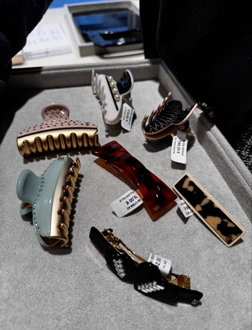 アレクサンドルドゥパリ ヘアクリップ 日本未入荷