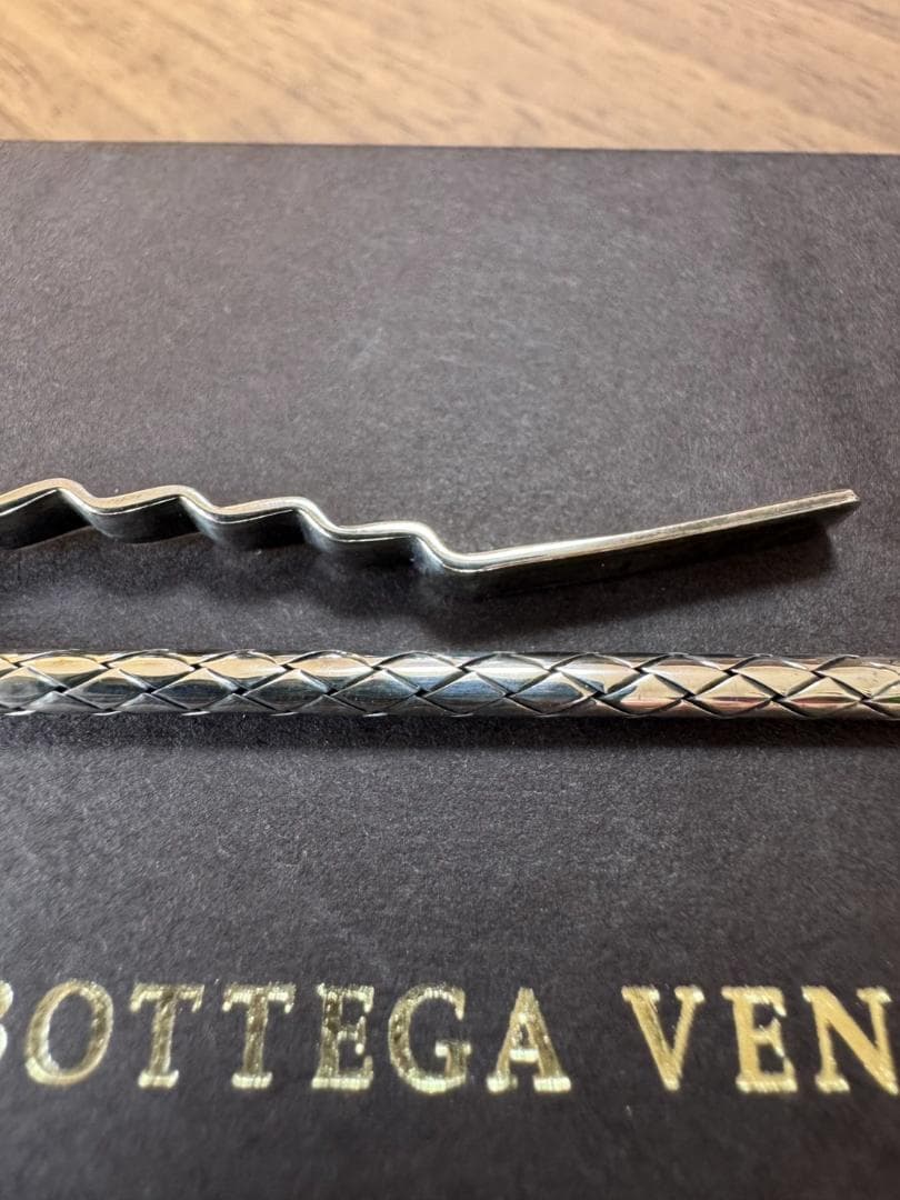 BOTTEGA VENETA／ボッテガヴェネタ_シルバーネクタイピン