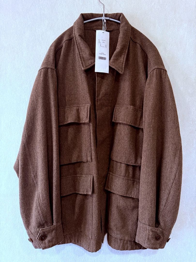 COMOLI コモリKHAKI B.D.Uジャケット