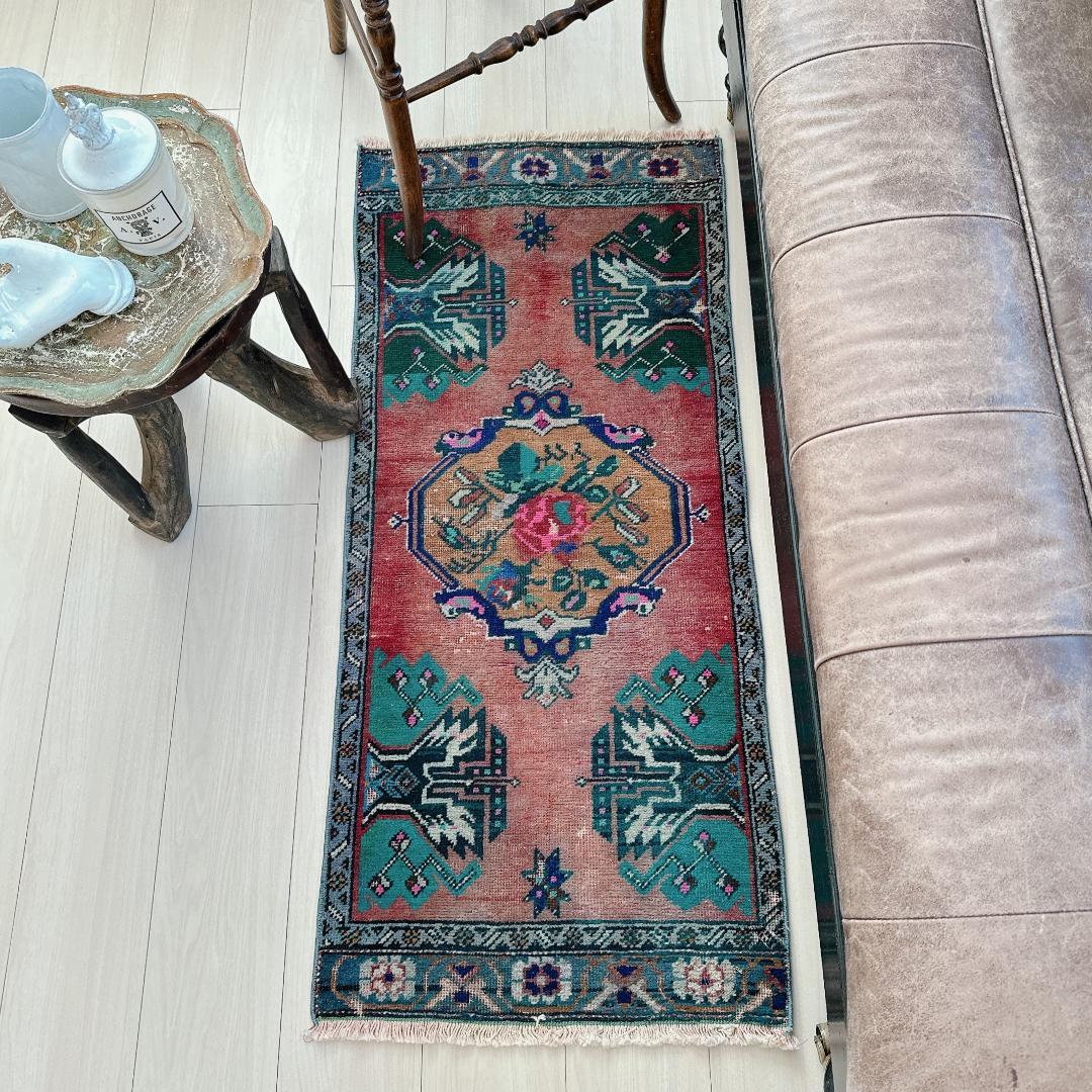 トルコ ヴィンテージラグ A72 人気柄 レア ピンク グリーン パープル