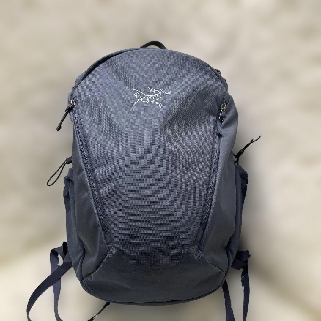 美品　アークテリクス　マンティス26 ブラックサファイア　国内正規品